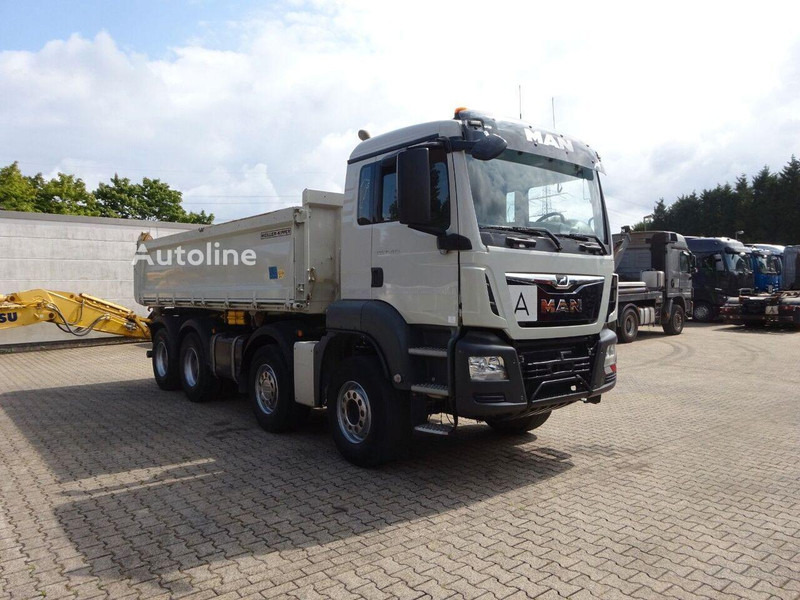 MAN TGS 35.470 - 3 way tipper 8x4 - Kamion vetëshkarkues: foto 5 MAN TGS 35.470 - 3 way tipper 8x4 - Kamion vetëshkarkues: foto 5