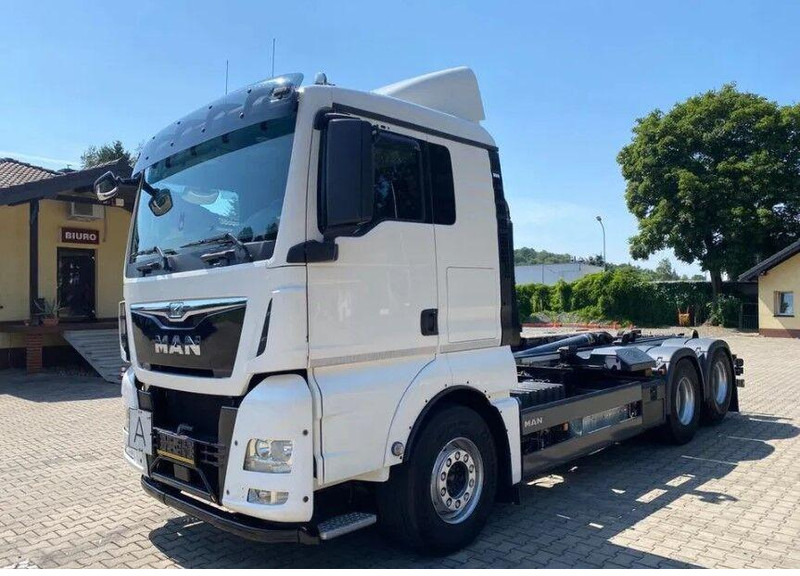 MAN TGX 26.440 - Kamion vetëngarkues: foto 2 MAN TGX 26.440 - Kamion vetëngarkues: foto 2