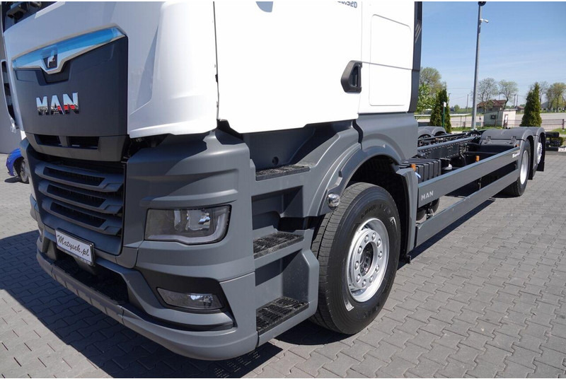 Kamion kabinë-shasi i ri MAN TGX 26.520 / 6x2 / RAMA DŁ. 9,1M / OŚ PODNOSZONA / SKRĘTNA  / DO: foto 11 Kamion kabinë-shasi i ri MAN TGX 26.520 / 6x2 / RAMA DŁ. 9,1M / OŚ PODNOSZONA / SKRĘTNA  / DO: foto 11