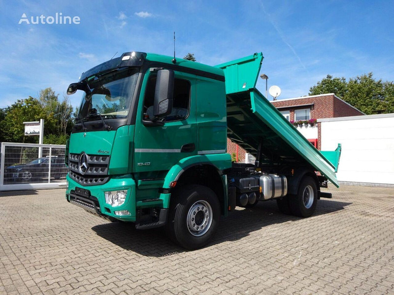 Mercedes-Benz 1843 Arocs 3 way Meiller tipper - Kamion vetëshkarkues: foto 1 Mercedes-Benz 1843 Arocs 3 way Meiller tipper - Kamion vetëshkarkues: foto 1