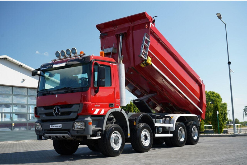 Mercedes-Benz ACTROS 4141 / 8X6 / WYWROTKA TYLNOZSYPOWA / MEILLER KIPPER 5.3M - Kamion vetëshkarkues: foto 1 Mercedes-Benz ACTROS 4141 / 8X6 / WYWROTKA TYLNOZSYPOWA / MEILLER KIPPER 5.3M - Kamion vetëshkarkues: foto 1