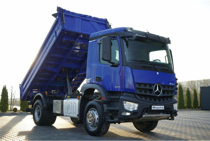 Mercedes-Benz AROCS 1853 / 4X2 / WYWROTKA 3 STRONNA / MEILLER KIPER / EURO 6 / - Kamion vetëshkarkues: foto 1 Mercedes-Benz AROCS 1853 / 4X2 / WYWROTKA 3 STRONNA / MEILLER KIPER / EURO 6 / - Kamion vetëshkarkues: foto 1