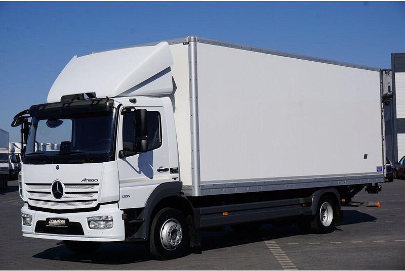 Mercedes-Benz ATEGO / 1221 / ACC / EURO 6 / KONTENER + WINDA / 17 PALET - Kamion vagonetë: foto 2 Mercedes-Benz ATEGO / 1221 / ACC / EURO 6 / KONTENER + WINDA / 17 PALET - Kamion vagonetë: foto 2