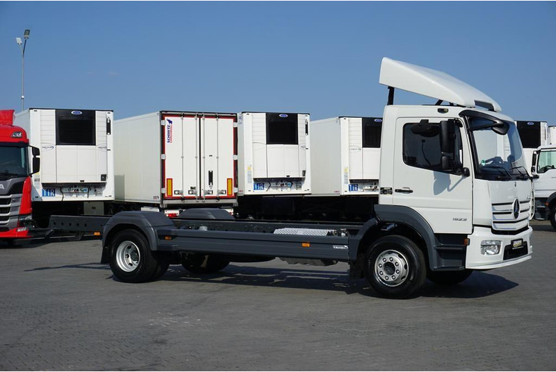 Mercedes-Benz ATEGO / 1523 / ACC / EURO 6 / PODWOZIE DO ZABUDOWY / DŁ. 6,75 M - Kamion kabinë-shasi: foto 4 Mercedes-Benz ATEGO / 1523 / ACC / EURO 6 / PODWOZIE DO ZABUDOWY / DŁ. 6,75 M - Kamion kabinë-shasi: foto 4