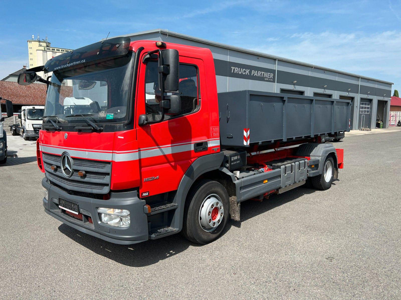 Mercedes-Benz ATEGO 1524, ABROLLKIPPER HIAB 1570MM - Kamion me karroceri të hapur, Kamion me vinç: foto 1 Mercedes-Benz ATEGO 1524, ABROLLKIPPER HIAB 1570MM - Kamion me karroceri të hapur, Kamion me vinç: foto 1