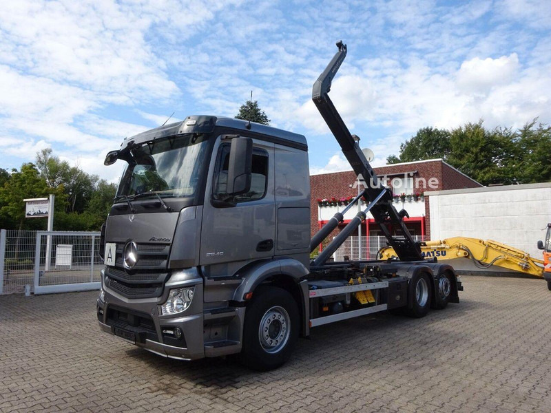 Mercedes-Benz Actros 2545 Hook lift truck 6x2 - Kamion vetëngarkues, Kamion me vinç: foto 2 Mercedes-Benz Actros 2545 Hook lift truck 6x2 - Kamion vetëngarkues, Kamion me vinç: foto 2