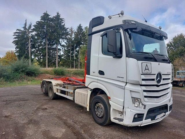 Mercedes-Benz Actros 2646 - Kamion vetëngarkues: foto 2 Mercedes-Benz Actros 2646 - Kamion vetëngarkues: foto 2
