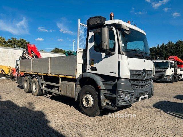 Mercedes-Benz Arocs 2636 - Flatbed truck + crane - Kamion me karroceri të hapur, Kamion me vinç: foto 2 Mercedes-Benz Arocs 2636 - Flatbed truck + crane - Kamion me karroceri të hapur, Kamion me vinç: foto 2