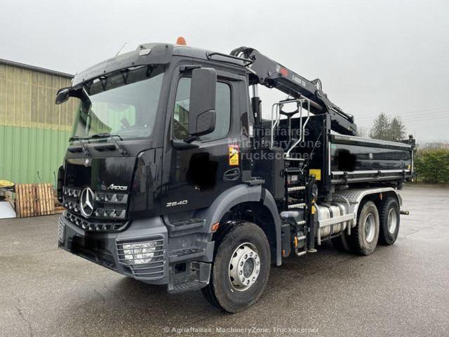 Mercedes-Benz Arocs 2640 - Kamion vetëshkarkues, Kamion me vinç: foto 1 Mercedes-Benz Arocs 2640 - Kamion vetëshkarkues, Kamion me vinç: foto 1
