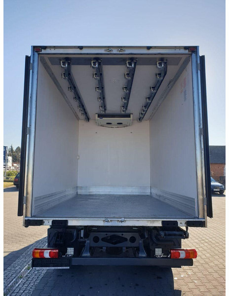 Mercedes-Benz Atego 816 EURO 6 HOOK REFRIGERATOR ROHRBAHNEN - Kamion frigorifer: foto 1 Mercedes-Benz Atego 816 EURO 6 HOOK REFRIGERATOR ROHRBAHNEN - Kamion frigorifer: foto 1