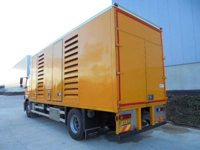 Mercedes-Benz Axor 1829 - Vacuum truck - Kamion me vakuum: foto 5 Mercedes-Benz Axor 1829 - Vacuum truck - Kamion me vakuum: foto 5