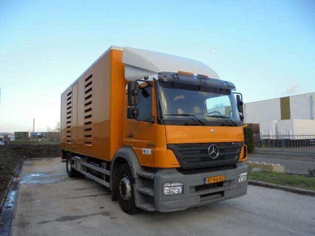 Mercedes-Benz Axor 1829 - Vacuum truck - Kamion me vakuum: foto 3 Mercedes-Benz Axor 1829 - Vacuum truck - Kamion me vakuum: foto 3