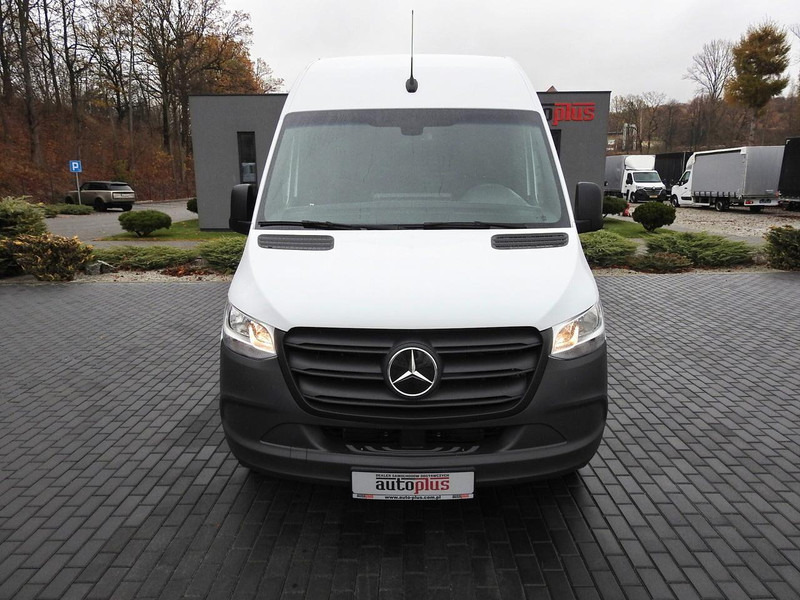Mercedes-Benz ESPRINTER NOWY ELEKTRYCZNY FURGON AUTOMAT GWARANCJA 95KM [ 607 - Kamioncine me kontinier, Furgon elektrik: foto 5 Mercedes-Benz ESPRINTER NOWY ELEKTRYCZNY FURGON AUTOMAT GWARANCJA 95KM [ 607 - Kamioncine me kontinier, Furgon elektrik: foto 5