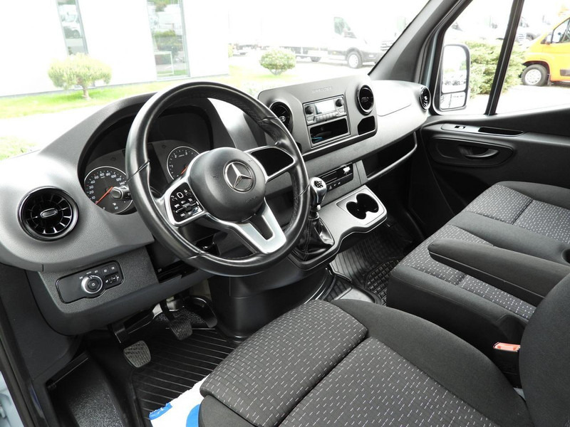 Mercedes-Benz SPRINTER 315 SKRZYNIA 8 PALET TEMPOMAT KLIMATYZACJA  150KM [ 199 - Kamioncine me karroceri: foto 2 Mercedes-Benz SPRINTER 315 SKRZYNIA 8 PALET TEMPOMAT KLIMATYZACJA  150KM [ 199 - Kamioncine me karroceri: foto 2