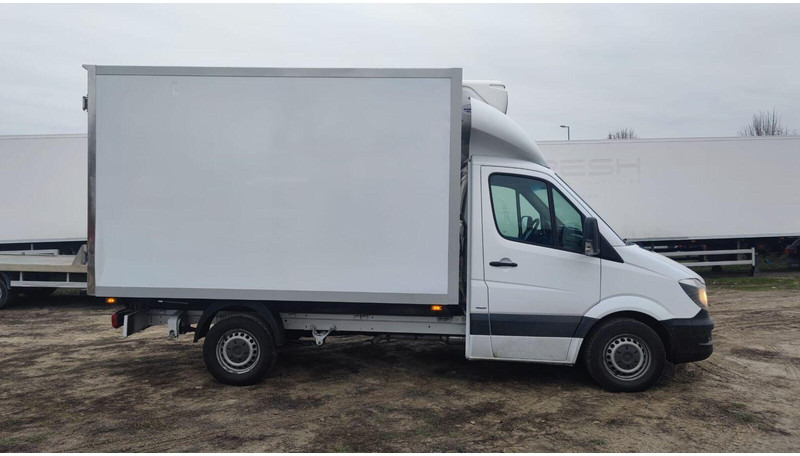 Mercedes-Benz Sprinter 316 cdi - Carrier Xarios 500 frigo - 3,5t - 220V - Furgon frigorifer: foto 3 Mercedes-Benz Sprinter 316 cdi - Carrier Xarios 500 frigo - 3,5t - 220V - Furgon frigorifer: foto 3