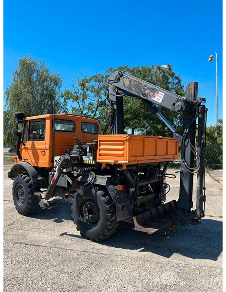 Mercedes-Benz UNIMOG - Kamion vetëshkarkues, Kamion me vinç: foto 4 Mercedes-Benz UNIMOG - Kamion vetëshkarkues, Kamion me vinç: foto 4