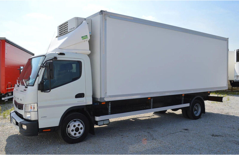 Mitsubishi CANTER FUSO 9C18 REFRIGERATOR + DOOR ISOTHERM CONTAINER - Kamion frigorifer: foto 2 Mitsubishi CANTER FUSO 9C18 REFRIGERATOR + DOOR ISOTHERM CONTAINER - Kamion frigorifer: foto 2