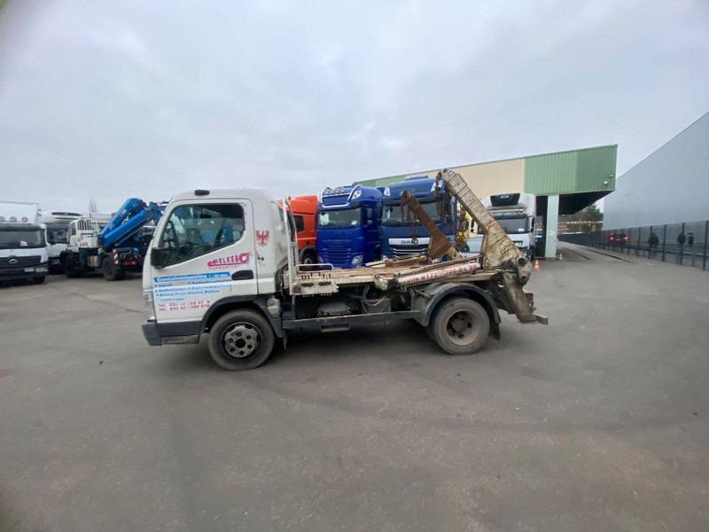 Mitsubishi Fuso FE 85 Meier-Ratio PAK 4 V - Fadromë ngarkuese: foto 5 Mitsubishi Fuso FE 85 Meier-Ratio PAK 4 V - Fadromë ngarkuese: foto 5