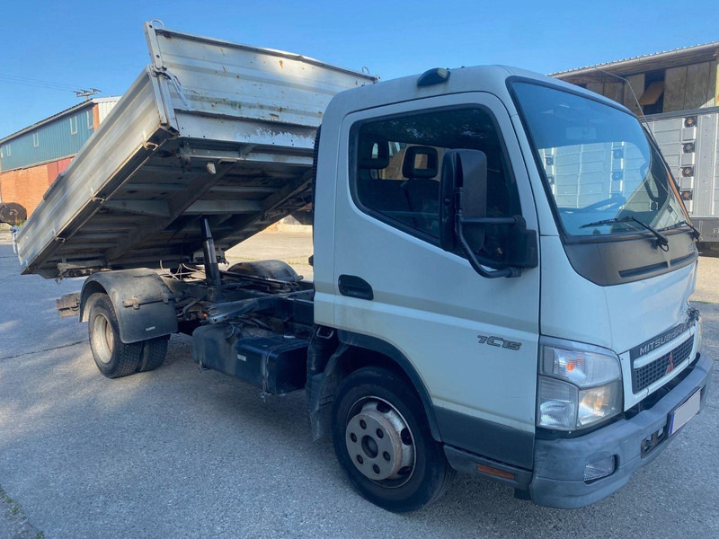 Mitsubishi Fuso FE85 3 way Meiller tipper - Kamion vetëshkarkues: foto 4 Mitsubishi Fuso FE85 3 way Meiller tipper - Kamion vetëshkarkues: foto 4