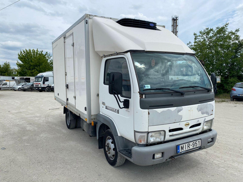 Nissan Cabstar 3,0 tdi Frigo + meat hook - 3,5t - Furgon frigorifer: foto 1 Nissan Cabstar 3,0 tdi Frigo + meat hook - 3,5t - Furgon frigorifer: foto 1