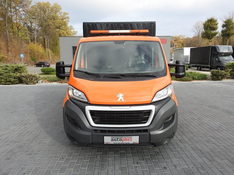 Peugeot BOXER SKRZYNIA PLANDEKA PODWÓJNA KABINA DOKA 7 MIEJSC KLIMATYZAC - Kamioncine me tendë: foto 5 Peugeot BOXER SKRZYNIA PLANDEKA PODWÓJNA KABINA DOKA 7 MIEJSC KLIMATYZAC - Kamioncine me tendë: foto 5