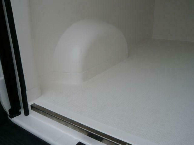 Peugeot Boxer BlueHDI 35 L2H2 Hűtős furgon Frigosoft 4500 - Furgon frigorifer: foto 3 Peugeot Boxer BlueHDI 35 L2H2 Hűtős furgon Frigosoft 4500 - Furgon frigorifer: foto 3