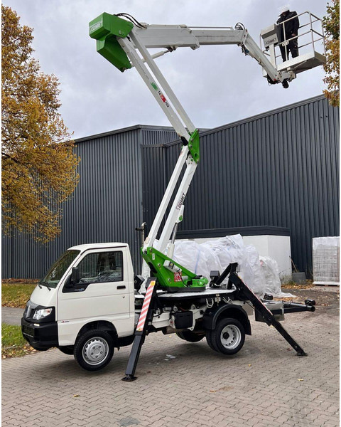 Piaggio Porter Maxxi COMET E50-2007 12 m - Platformë ajrore e montuar në kamion: foto 3 Piaggio Porter Maxxi COMET E50-2007 12 m - Platformë ajrore e montuar në kamion: foto 3