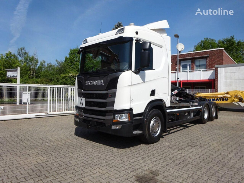 Scania R450 Hook lift truck 6x2 - Kamion vetëngarkues: foto 1 Scania R450 Hook lift truck 6x2 - Kamion vetëngarkues: foto 1