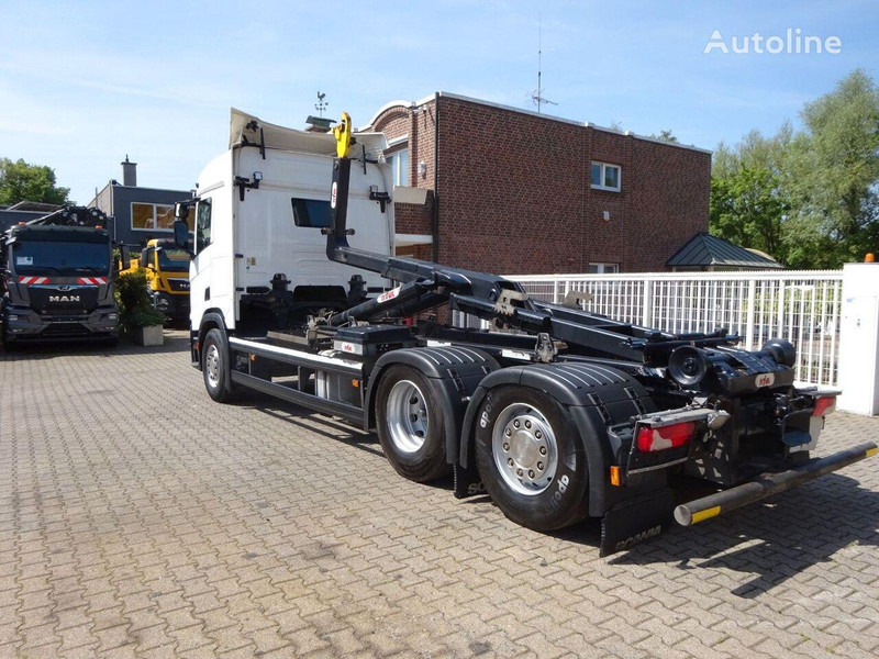 Scania R450 Hook lift truck 6x2 - Kamion vetëngarkues: foto 5 Scania R450 Hook lift truck 6x2 - Kamion vetëngarkues: foto 5