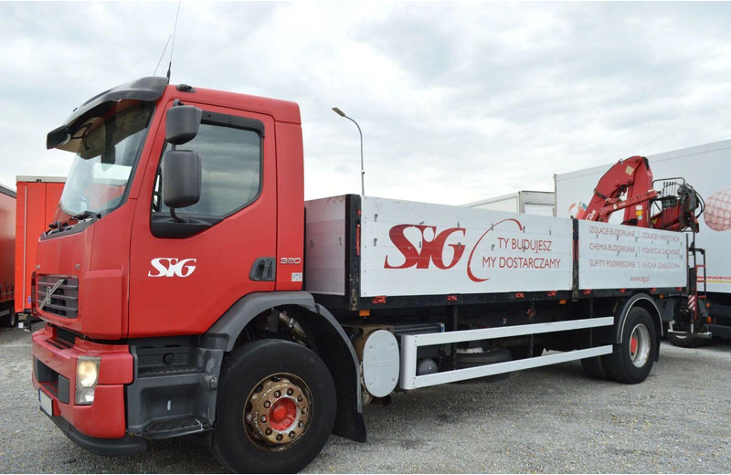 Volvo FE 18.320 FLATBED CRANE - Kamion me karroceri të hapur, Kamion me vinç: foto 2 Volvo FE 18.320 FLATBED CRANE - Kamion me karroceri të hapur, Kamion me vinç: foto 2