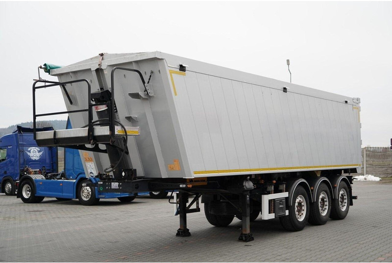 Wielton WYWROTKA / 41 M3 / ALUMINIOWA / 2x OŚ PODNOSZONA / OSIE SAF / A - Gjysmë rimorkio vetëshkarkuese: foto 1 Wielton WYWROTKA / 41 M3 / ALUMINIOWA / 2x OŚ PODNOSZONA / OSIE SAF / A - Gjysmë rimorkio vetëshkarkuese: foto 1