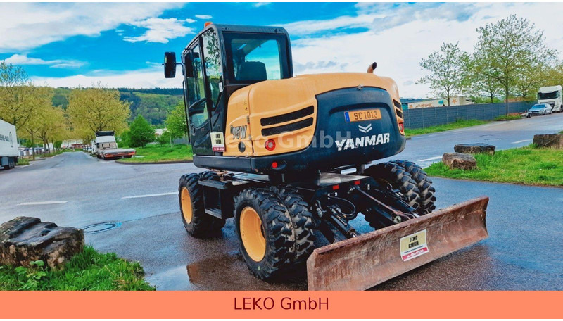 Yanmar B 95W Mit Drei Löffeln und Ein Hammer - Ekskavator me goma: foto 5 Yanmar B 95W Mit Drei Löffeln und Ein Hammer - Ekskavator me goma: foto 5