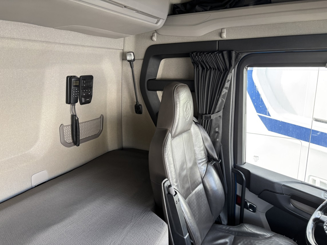 SCANIA R 500 A4x2NB - Gjysmë-kamion: foto 2 SCANIA R 500 A4x2NB - Gjysmë-kamion: foto 2