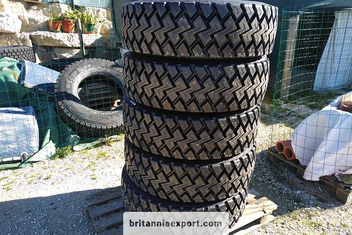 FACTORY Retread 285/70R19.5 Truck Tyres | Quarry Tread | Heavy-Duty | Export Ready - Gomë: foto 3 FACTORY Retread 285/70R19.5 Truck Tyres | Quarry Tread | Heavy-Duty | Export Ready - Gomë: foto 3