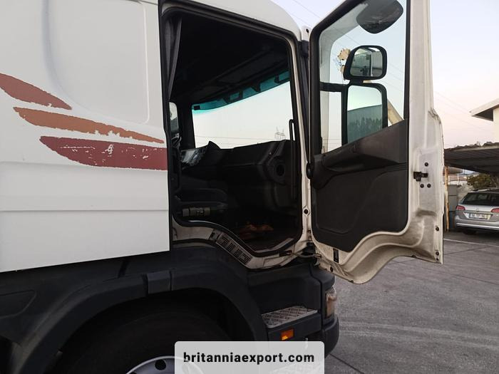 SCANIA P 124G 400 CP19 Euro 2 – 4x2 Tractor Unit | Export Ready | Heavy-Duty - Gjysmë-kamion: foto 5 SCANIA P 124G 400 CP19 Euro 2 – 4x2 Tractor Unit | Export Ready | Heavy-Duty - Gjysmë-kamion: foto 5