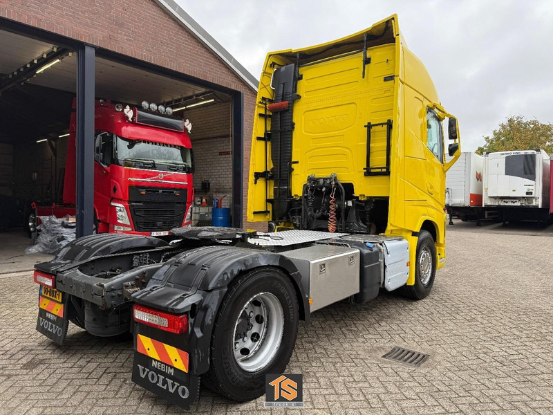 Volvo FH 460 - AUTOMATIC - EURO 6 - APK/TUV 07/2026 - NL TRUCK - TOP!! - Gjysmë-kamion: foto 2 Volvo FH 460 - AUTOMATIC - EURO 6 - APK/TUV 07/2026 - NL TRUCK - TOP!! - Gjysmë-kamion: foto 2