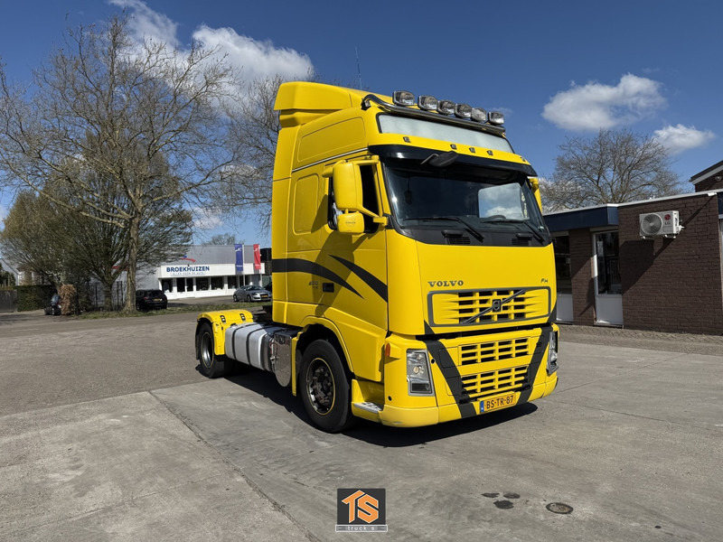 Volvo FH400 4X2T FAL6.7 RAD-A4 XLOW MEGA - 400 - AUTOMATIC - EURO 5 - NL TRUCK - TUV 7/25 - Gjysmë-kamion: foto 3 Volvo FH400 4X2T FAL6.7 RAD-A4 XLOW MEGA - 400 - AUTOMATIC - EURO 5 - NL TRUCK - TUV 7/25 - Gjysmë-kamion: foto 3