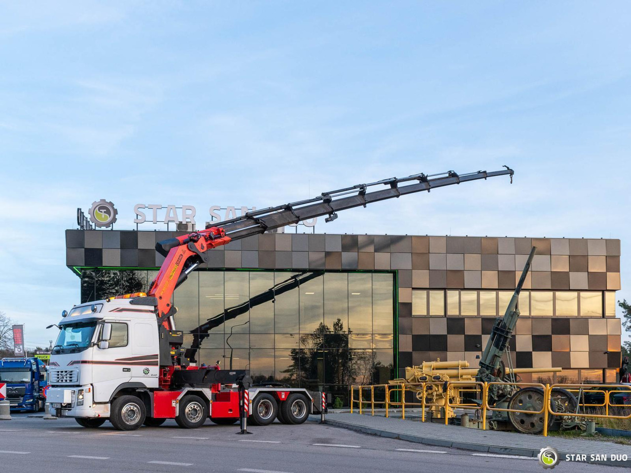 - Gjysmë-kamion: foto 4 - Gjysmë-kamion: foto 4