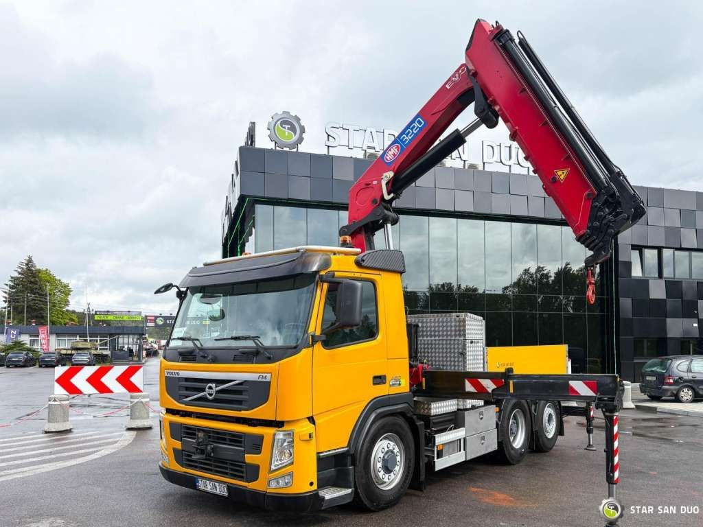 Volvo FM 460 6x4x4 HMF 3220 Crane HDS - Gjysmë-kamion: foto 5 Volvo FM 460 6x4x4 HMF 3220 Crane HDS - Gjysmë-kamion: foto 5