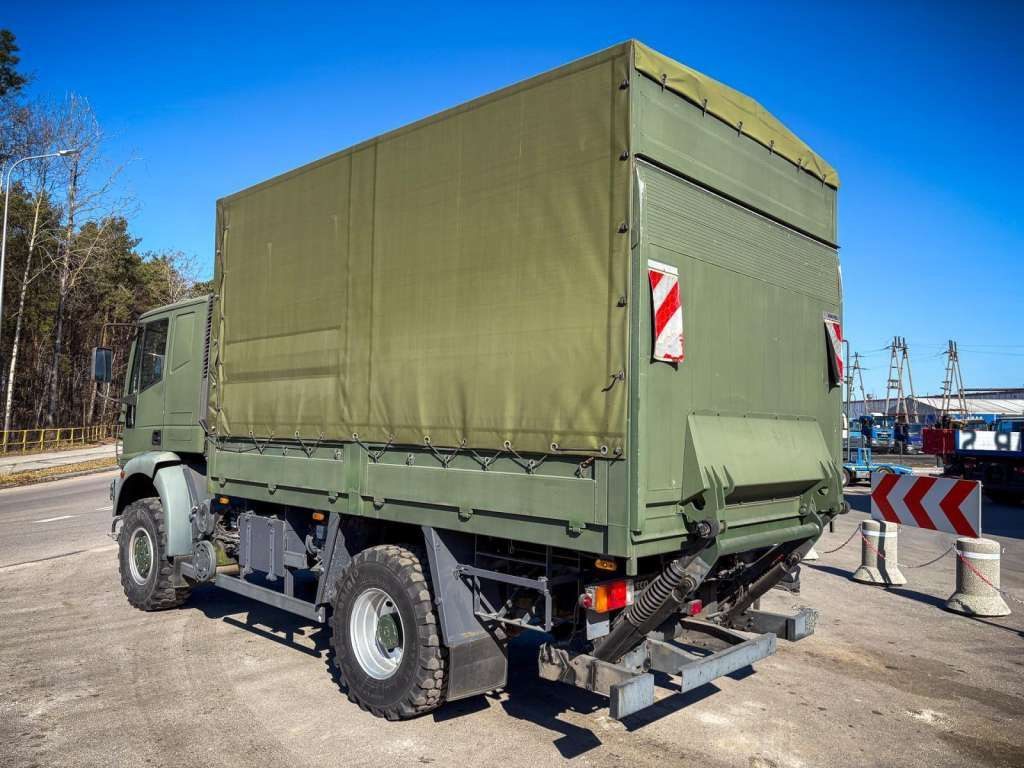 Iveco EUROCARGO 4x4 Offroad Camper Winde - Kamion me tendë: foto 4 Iveco EUROCARGO 4x4 Offroad Camper Winde - Kamion me tendë: foto 4