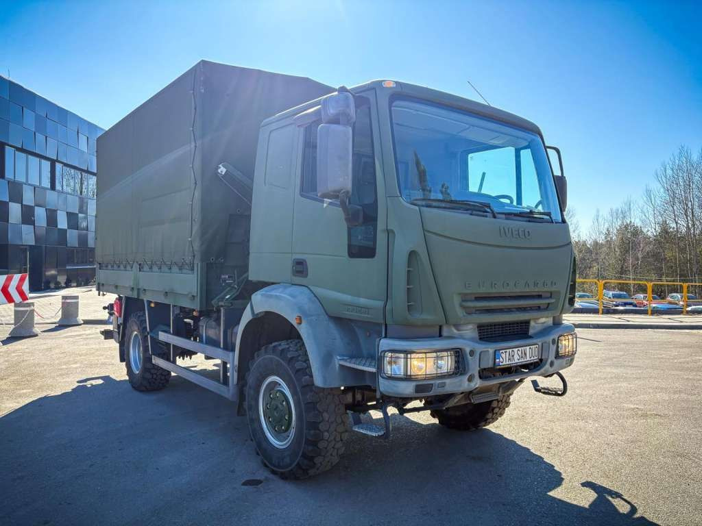 Iveco EUROCARGO 4x4 Offroad Camper Winde - Kamion me tendë: foto 2 Iveco EUROCARGO 4x4 Offroad Camper Winde - Kamion me tendë: foto 2