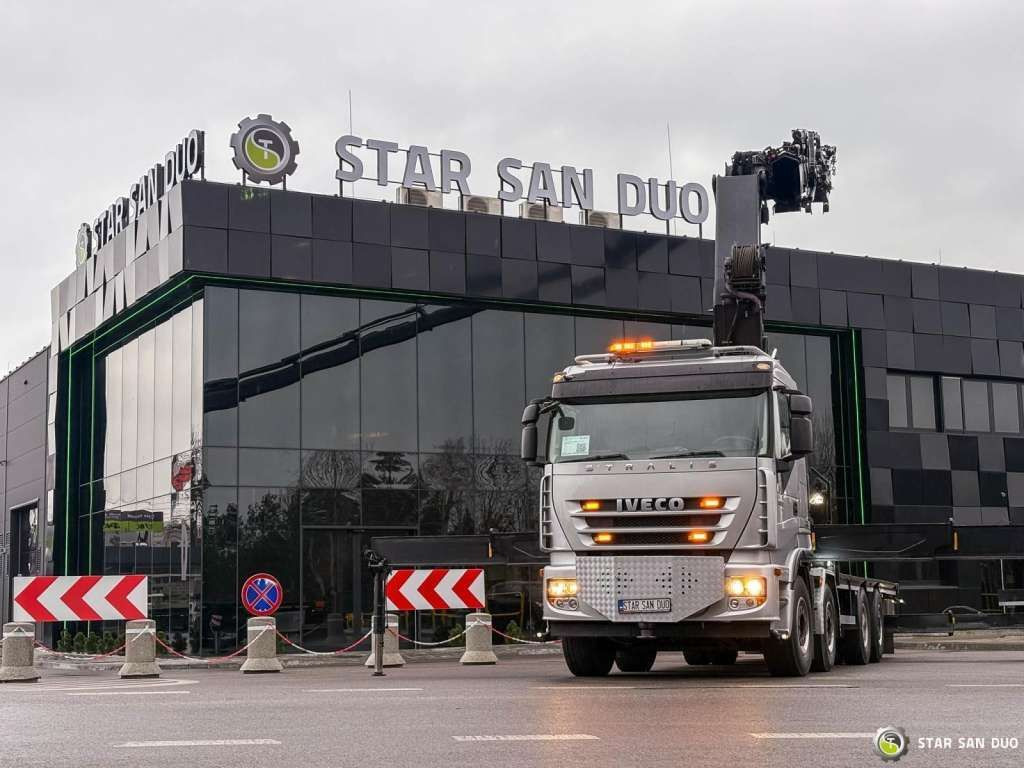 Iveco STRALIS AS320S50Y 8x2 HMF 8520-0K6 FLY JIB Winc - Kamion me vinç: foto 4 Iveco STRALIS AS320S50Y 8x2 HMF 8520-0K6 FLY JIB Winc - Kamion me vinç: foto 4