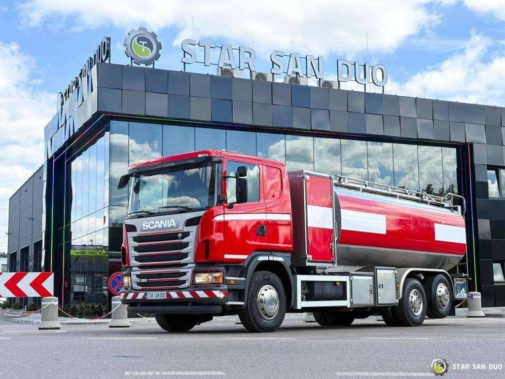 Scania D 320 FIRE BRIGADE Tank 12,000 Litres - Kamioni: foto 1 Scania D 320 FIRE BRIGADE Tank 12,000 Litres - Kamioni: foto 1