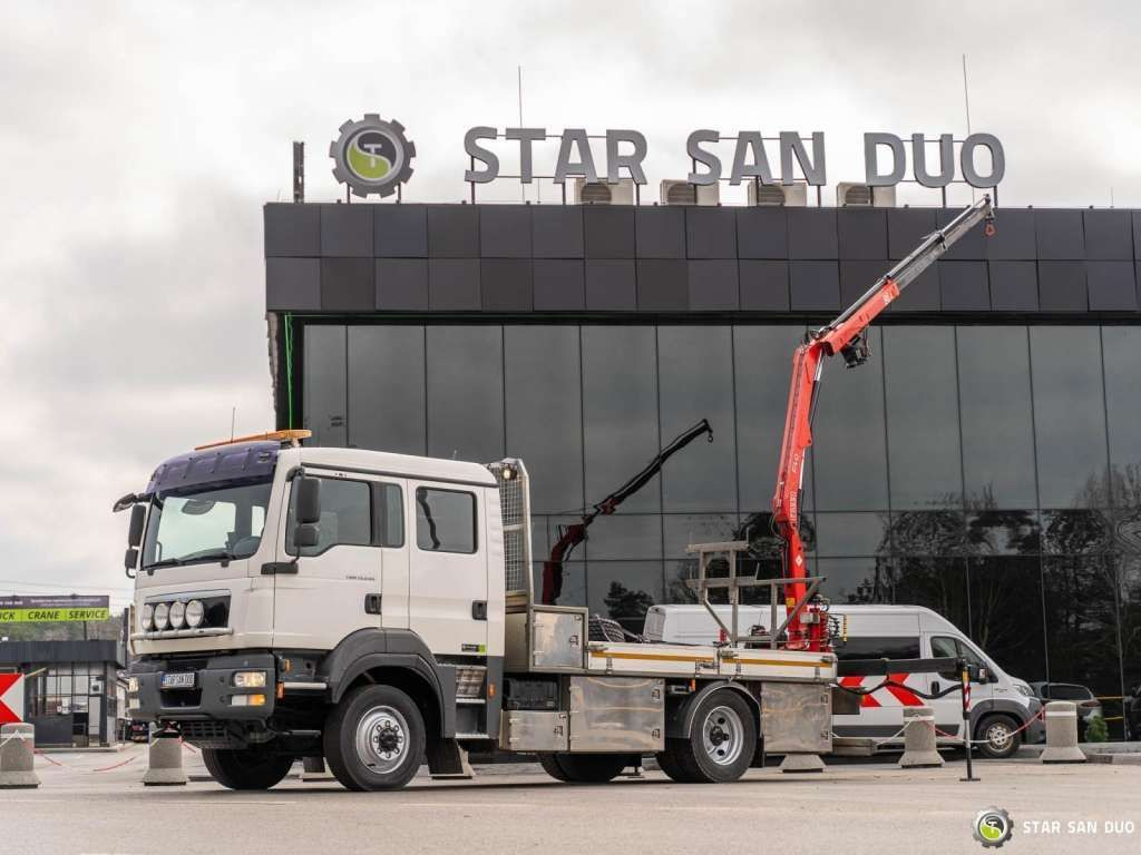MAN TGM 13.290 4x4 FASSI F40B22 Crane Camper DOKA - Kamion me vinç: foto 4 MAN TGM 13.290 4x4 FASSI F40B22 Crane Camper DOKA - Kamion me vinç: foto 4