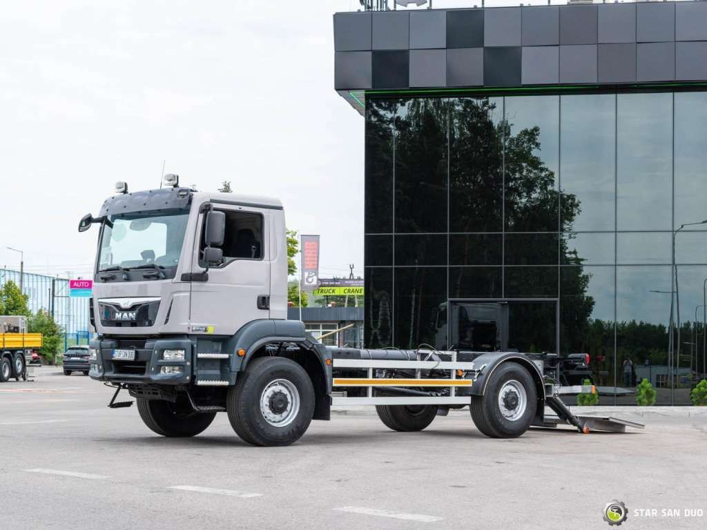 MAN TGM 18.290 4x4 Chassis Camper Single Wheels - Kamion kabinë-shasi: foto 4 MAN TGM 18.290 4x4 Chassis Camper Single Wheels - Kamion kabinë-shasi: foto 4