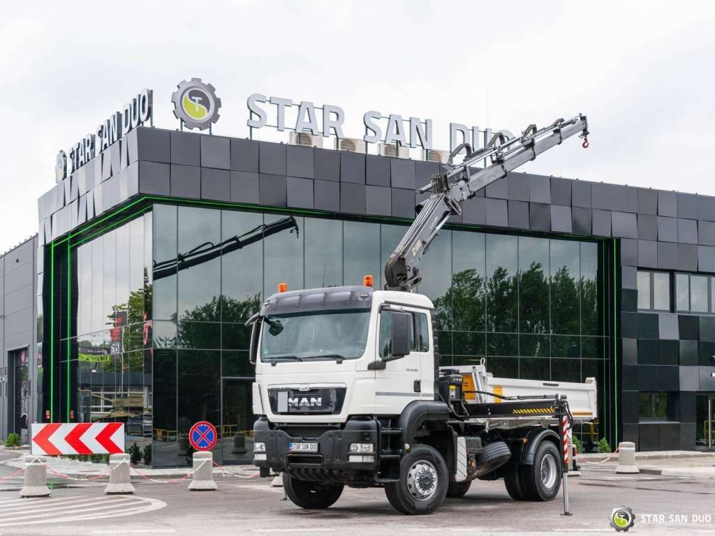 MAN TGS 18.360 4x4 HIAB 144 E-4 Crane Kipper MAN TGS 18.360 4x4 HIAB 144 E-4 Crane Kipper - Kamion me vinç, Kamion vetëshkarkues: foto 3 MAN TGS 18.360 4x4 HIAB 144 E-4 Crane Kipper MAN TGS 18.360 4x4 HIAB 144 E-4 Crane Kipper - Kamion me vinç, Kamion vetëshkarkues: foto 3