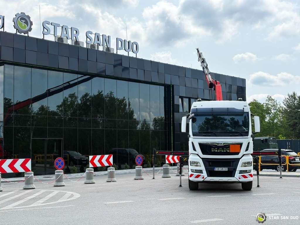 MAN TGX 26.480 6x2 PALFINGER PK 33002 EH Crane Winc - Kamion me vinç: foto 3 MAN TGX 26.480 6x2 PALFINGER PK 33002 EH Crane Winc - Kamion me vinç: foto 3