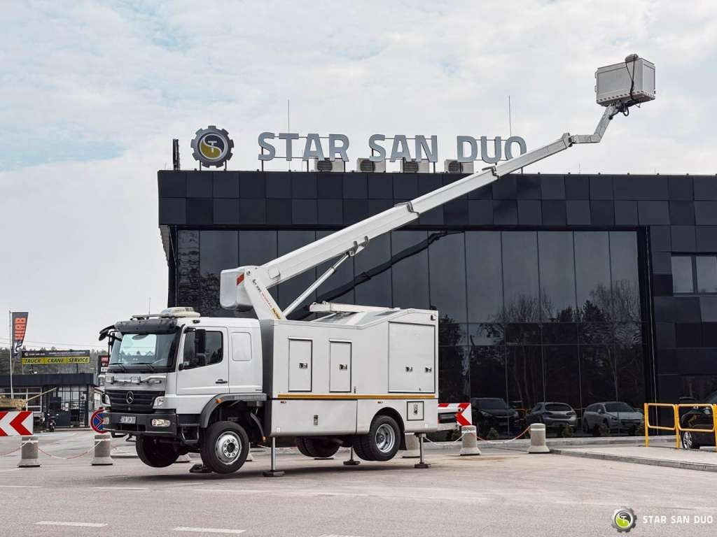 Mercedes-Benz 1529 4x4 Atego Lift Palfinger Wumag WT 230 - Platformë ajrore e montuar në kamion: foto 1 Mercedes-Benz 1529 4x4 Atego Lift Palfinger Wumag WT 230 - Platformë ajrore e montuar në kamion: foto 1