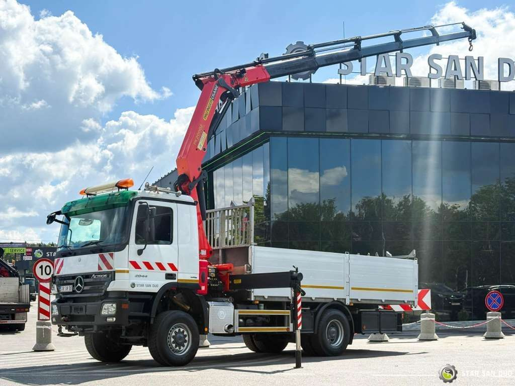 Mercedes-Benz ACTROS 2044A 4x4 Palfinger PK 20002 hds Crane - Kamion me vinç: foto 3 Mercedes-Benz ACTROS 2044A 4x4 Palfinger PK 20002 hds Crane - Kamion me vinç: foto 3