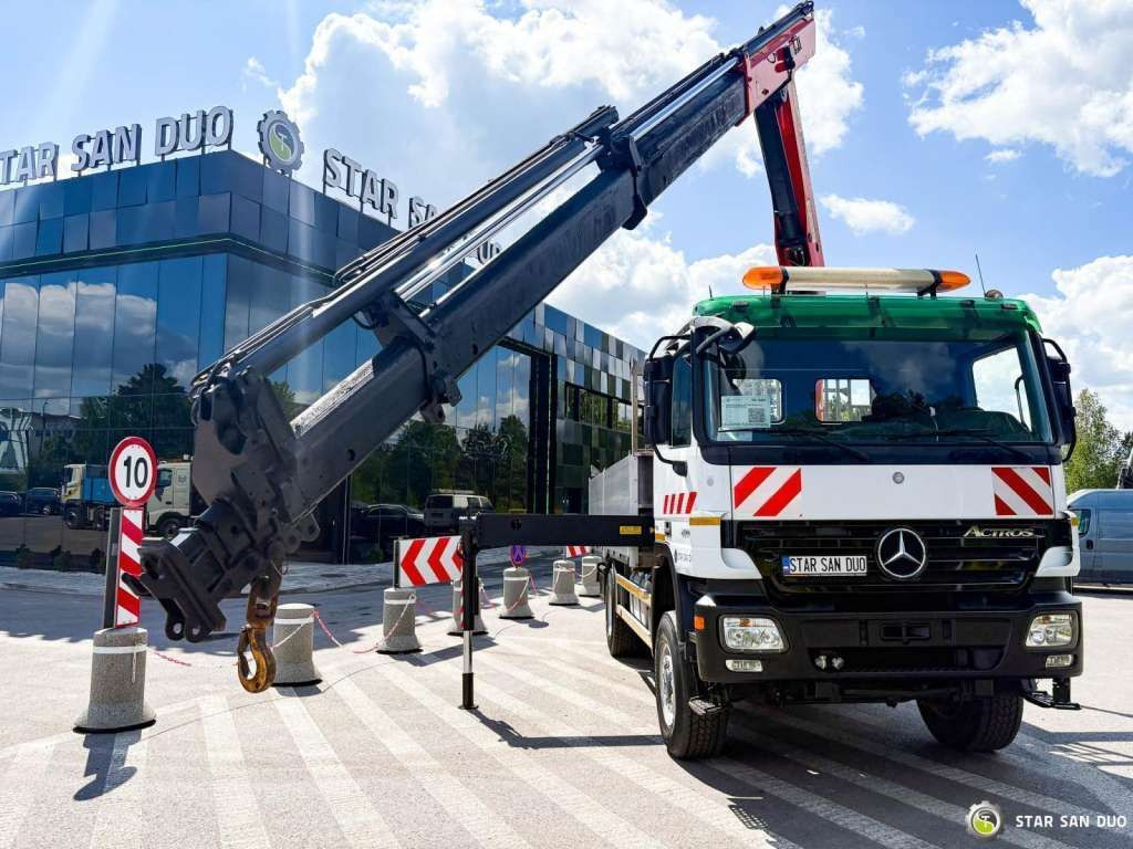 Mercedes-Benz ACTROS 2044A 4x4 Palfinger PK 20002 hds Crane - Kamion me vinç: foto 4 Mercedes-Benz ACTROS 2044A 4x4 Palfinger PK 20002 hds Crane - Kamion me vinç: foto 4